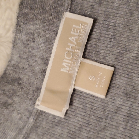 Like new Michael Kors cardigan sweater - Picture 8 of 10